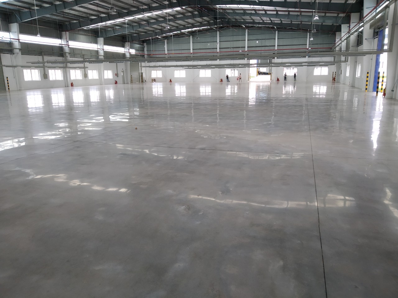 Quy trình thi công tăng cứng sàn bê tông của nhà xưởng